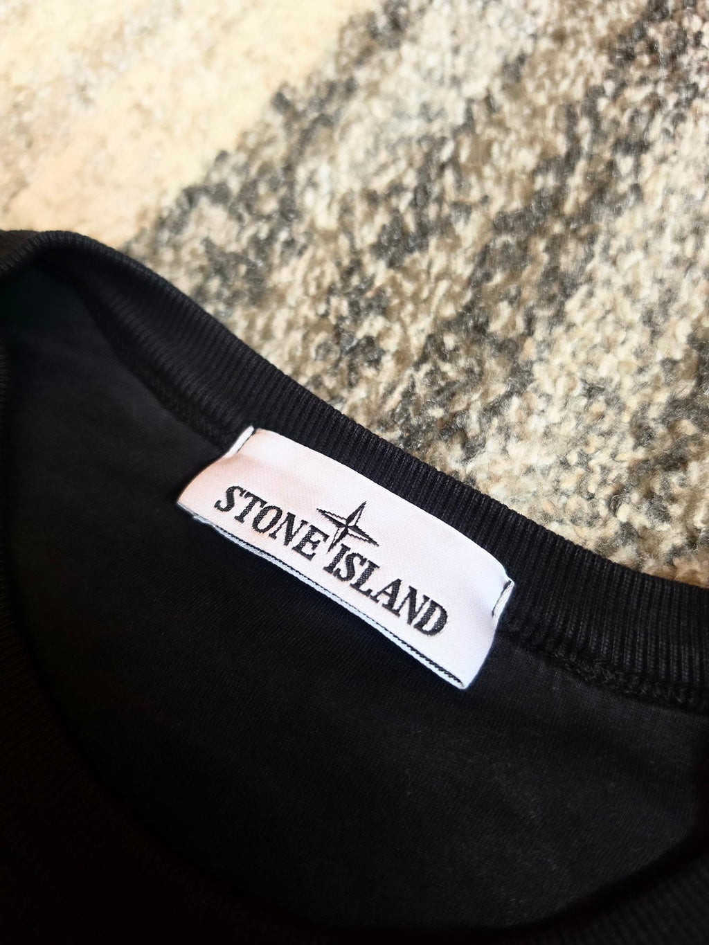 Stone Island Garment Dyed Cotton Fleece Crewneck Sweatshirt – 791562420 V0029 – Black – M