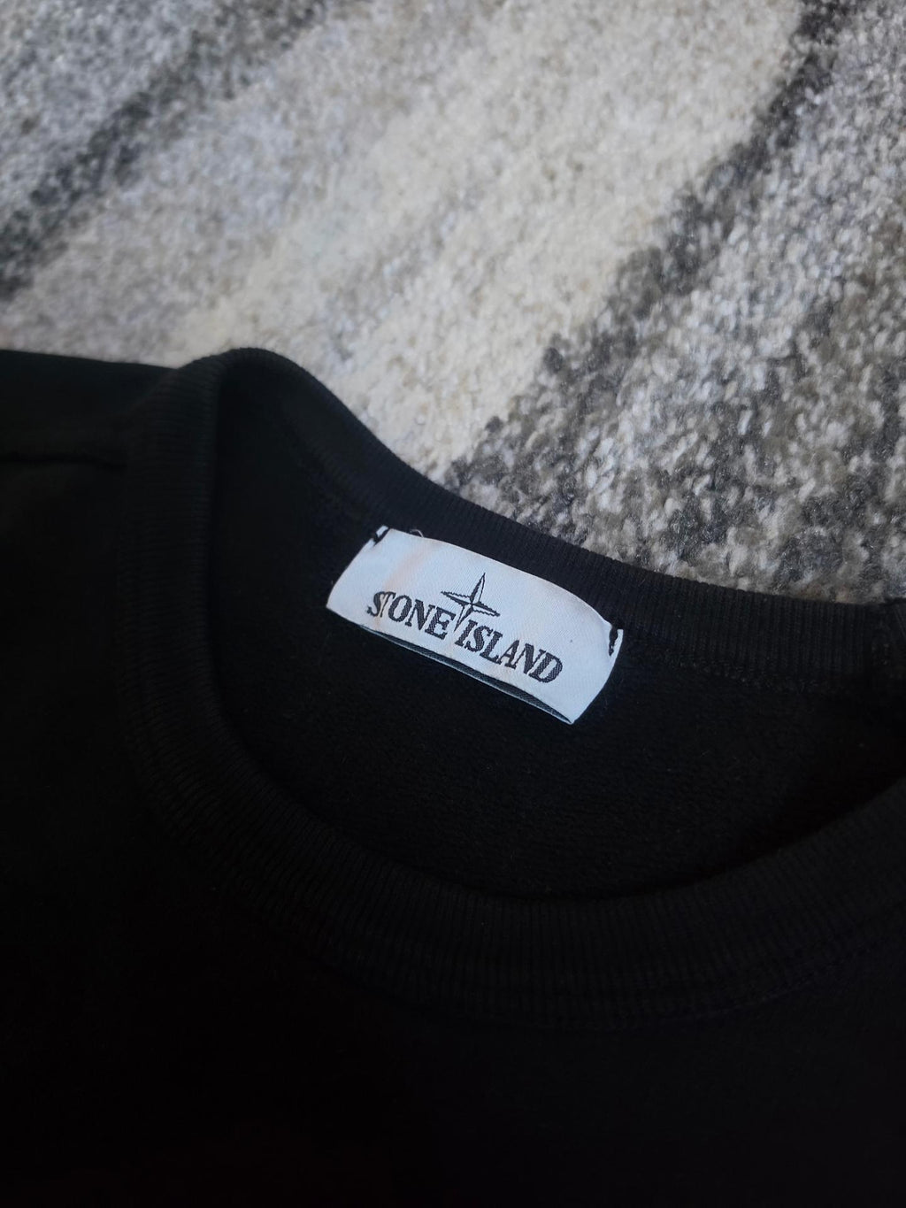 Stone Island Garment Dyed Crewneck Sweatshirt – 711562720 – Black – M