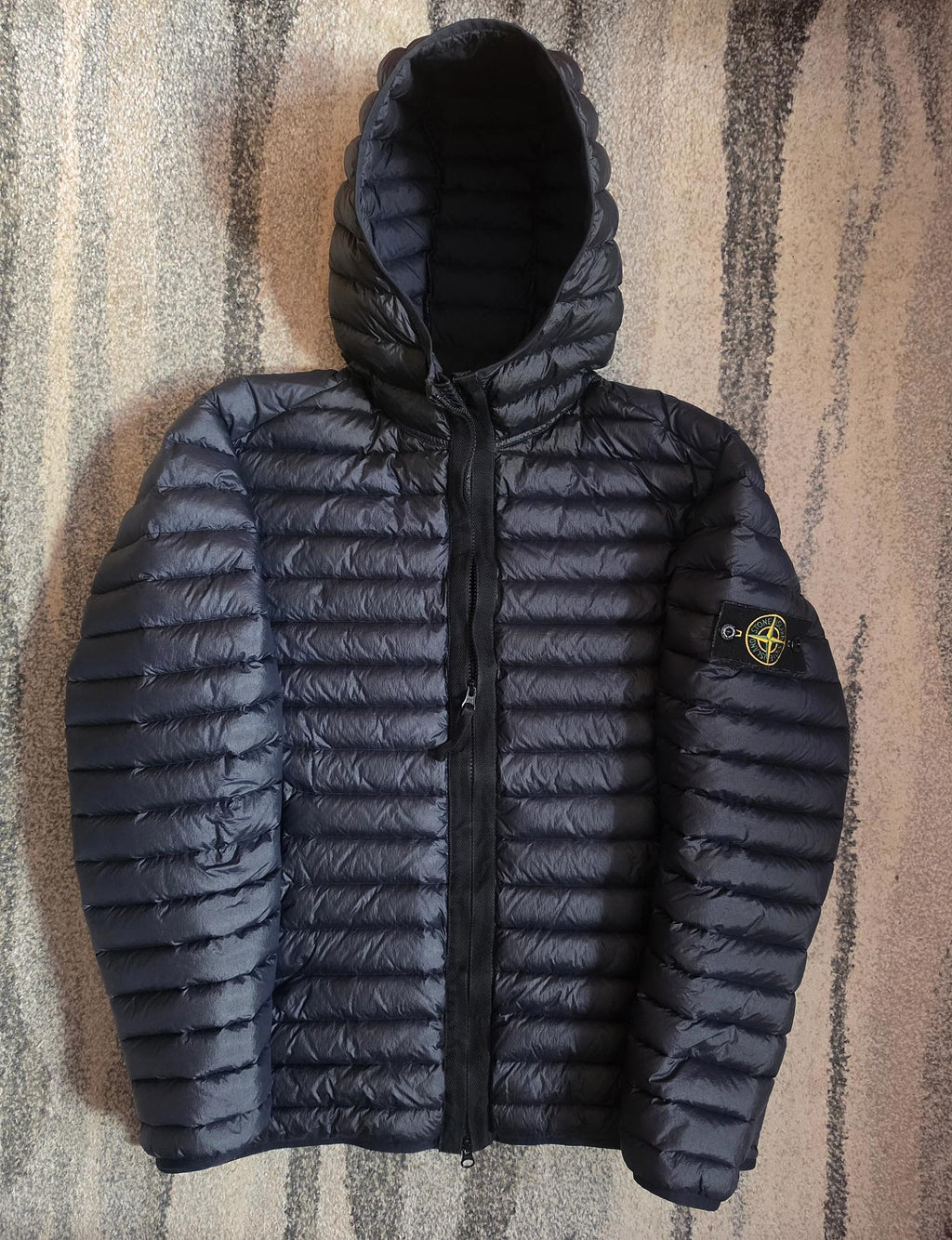 Stone Island 40324 Packable Loom Woven Chambers R-Nylon Down-TC Jacket – 791540324 V0020 – Navy Blue – M